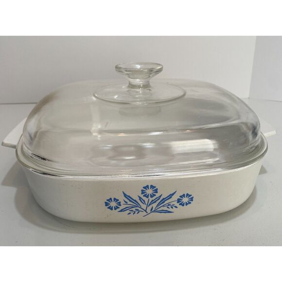 Corningware Cornflower Pattern Casserole Dish With Lid A-10-B Made in USA - Picture 1 of 2